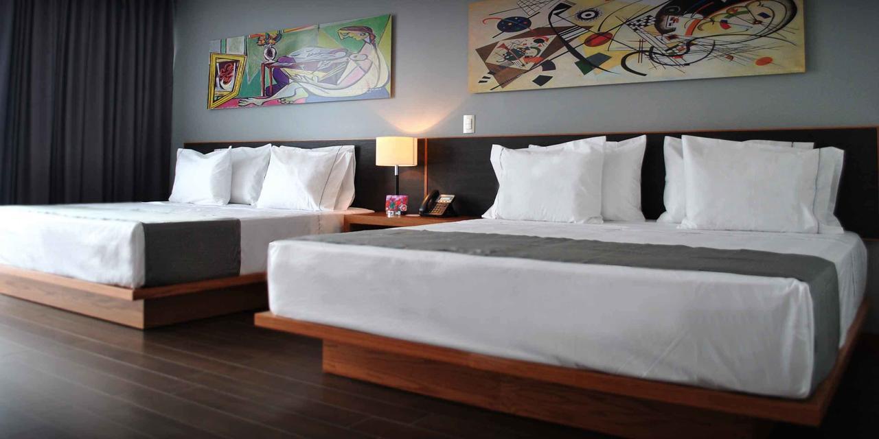 Hotel Y Tu Expo Гуадалахара Екстериор снимка