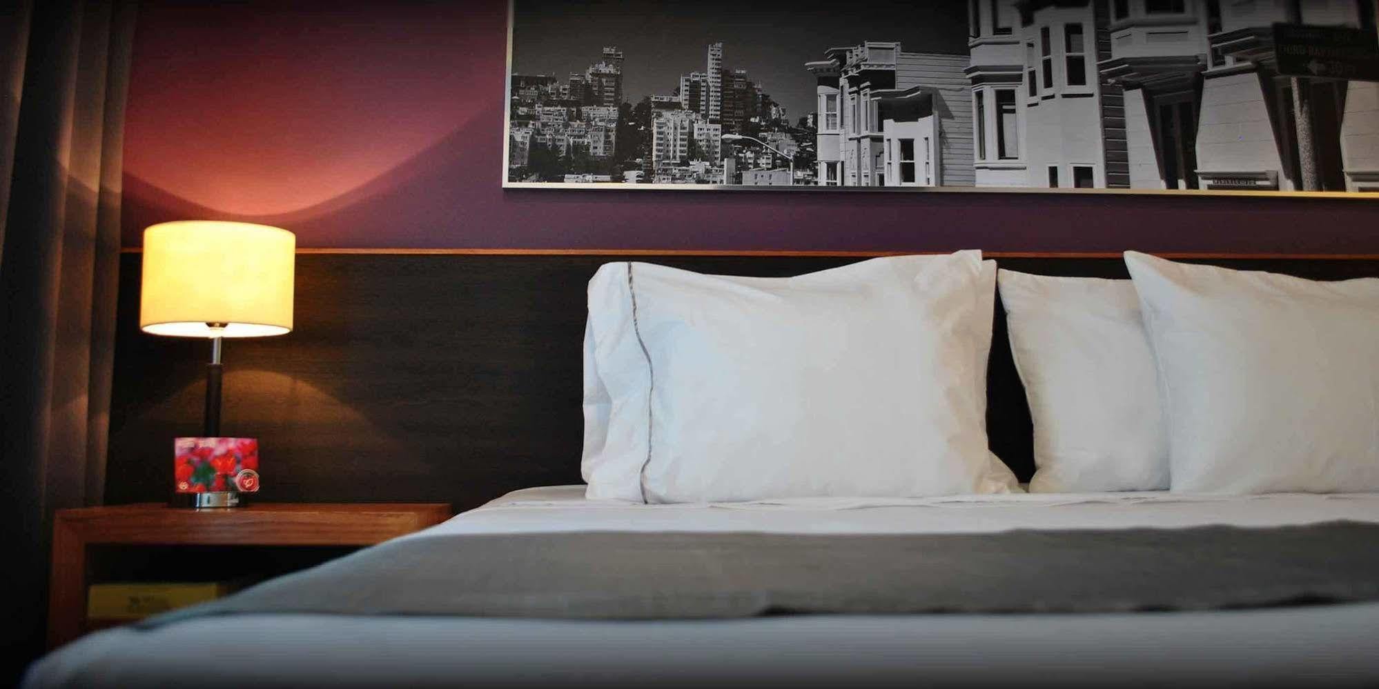 Hotel Y Tu Expo Гуадалахара Екстериор снимка